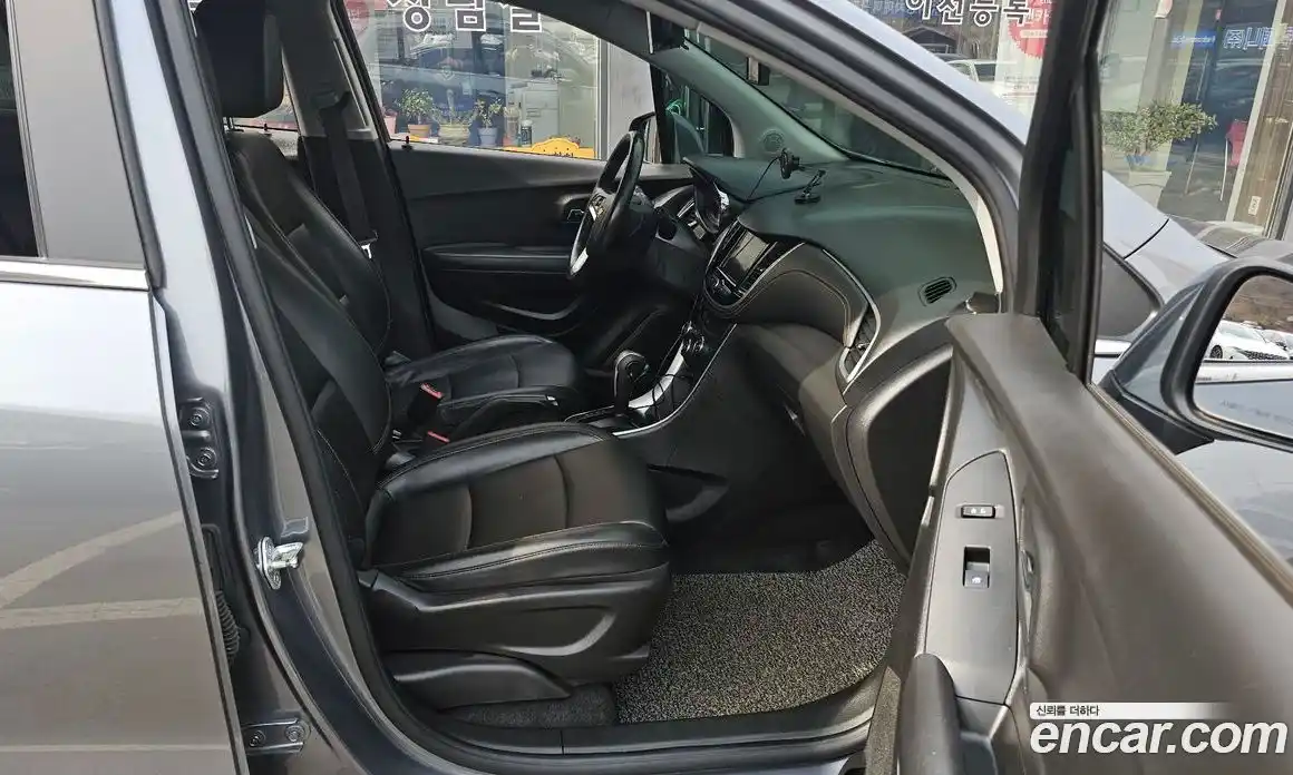 Chevrolet Trax 2020 1.4 Автомат в Москве № 314860, фото 18