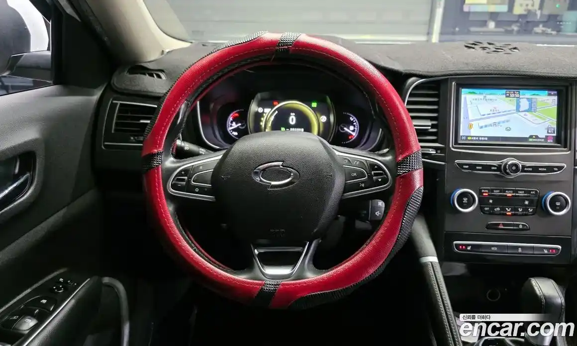 Renault QM6 2017 2.0 Автомат в Москве № 317305, фото 13