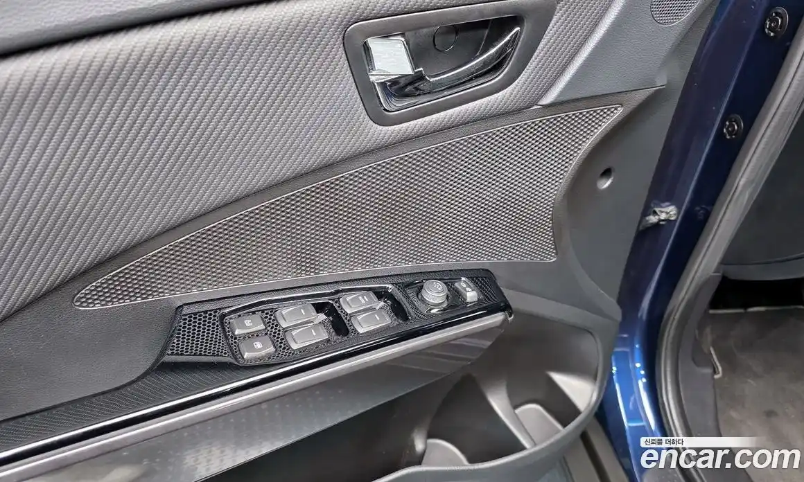 SsangYong TIBOLI 2020 1.6 Автомат в Москве № 32747, фото 17