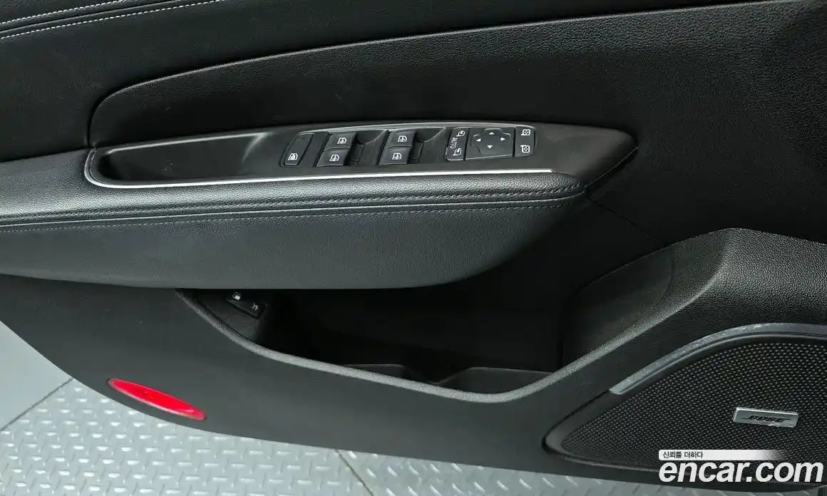 Renault SM6 2016 2.0 Автомат в Москве № 329317, фото 17