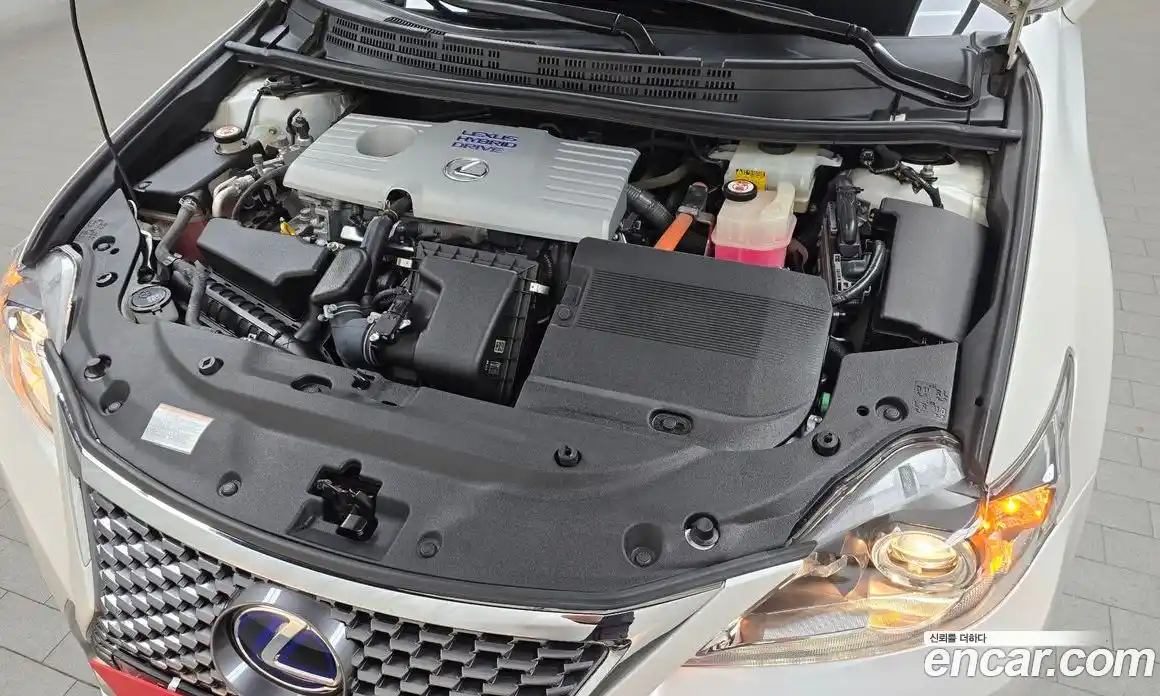 Lexus CT200h 2018 1.8 Автомат в Москве № 329613, фото 11