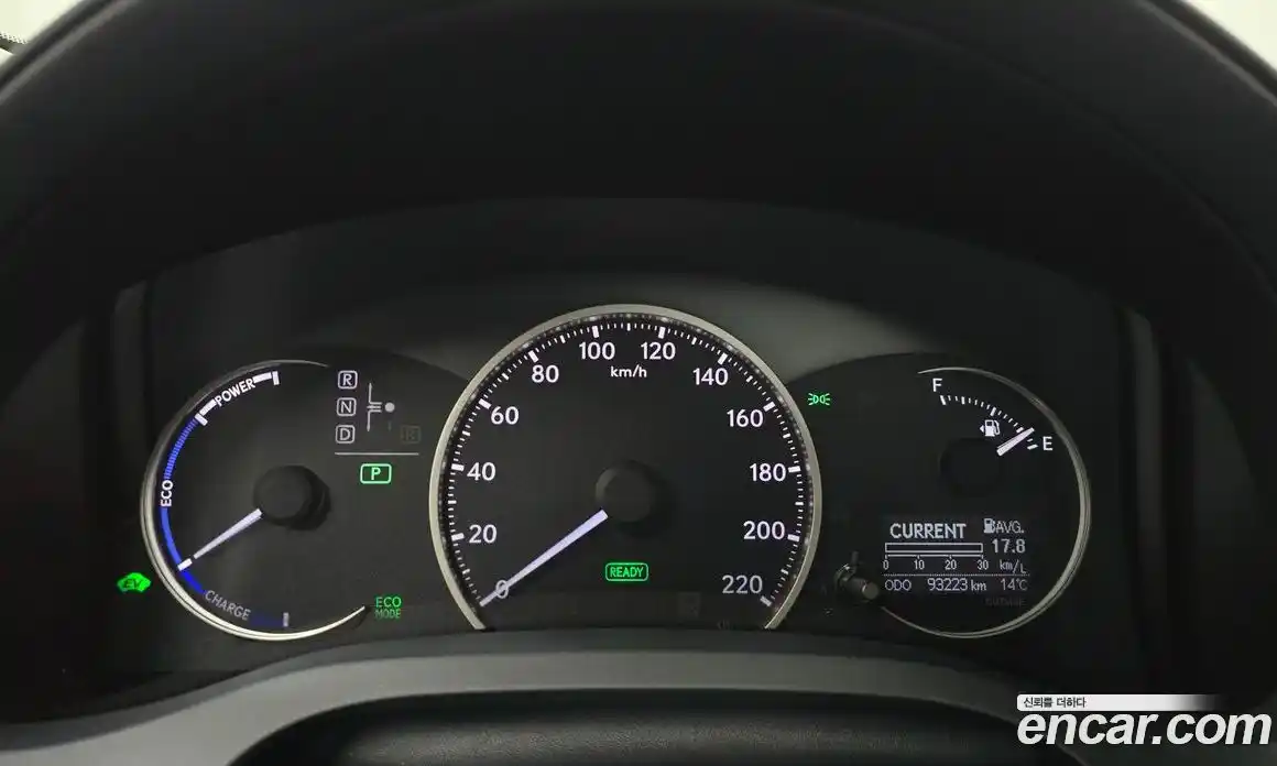 Lexus CT200h 2018 1.8 Автомат в Москве № 329613, фото 7