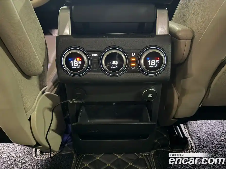 Land Rover Discovery 2018 3.0 Автомат в Москве № 333905, фото 13