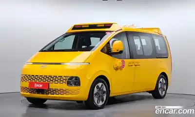 Hyundai Staria, 2025