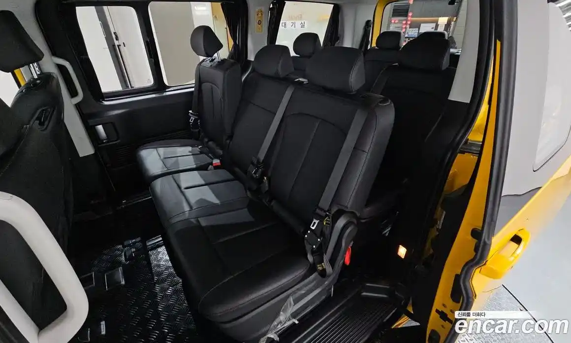 Hyundai Staria 2025 3.5 Автомат в Москве № 355082, фото 12