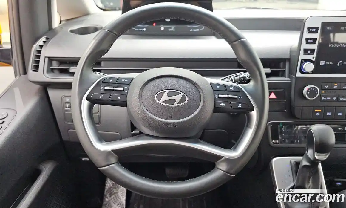 Hyundai Staria 2025 3.5 Автомат в Москве № 355082, фото 14