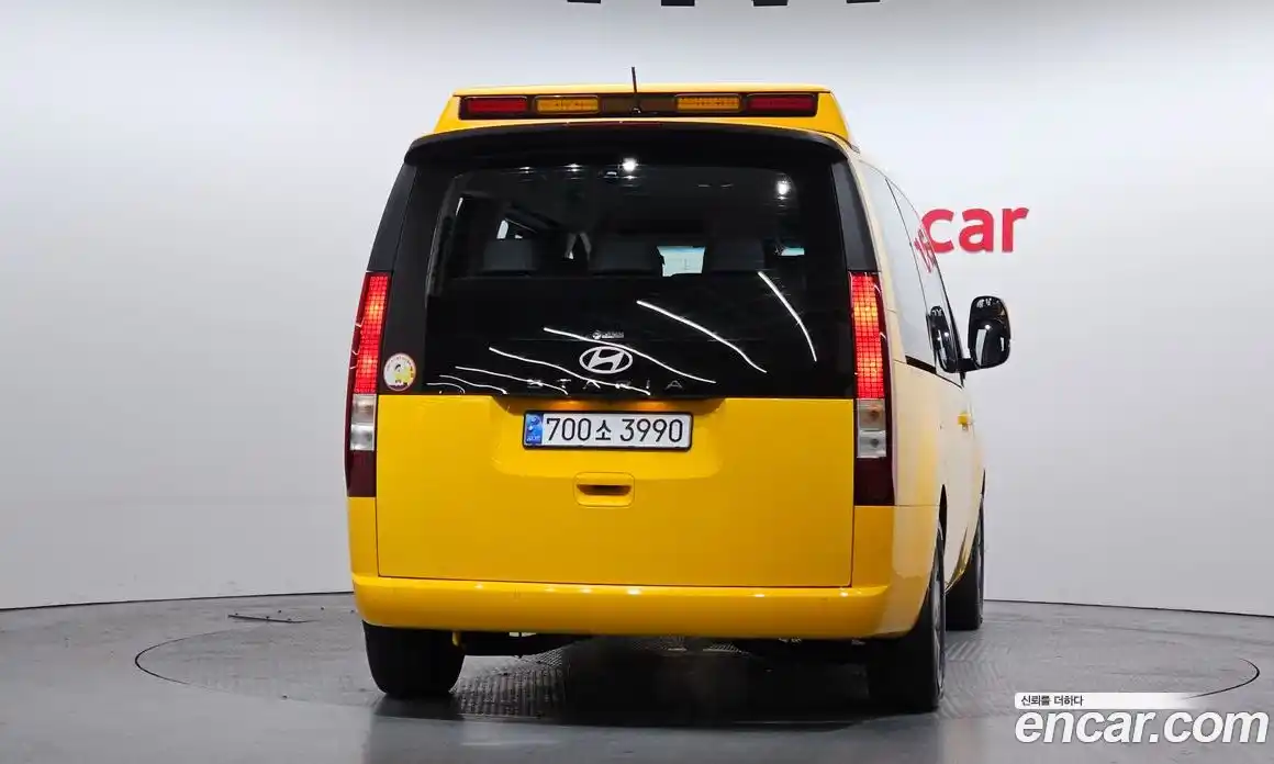 Hyundai Staria 2025 3.5 Автомат в Москве № 355082, фото 4