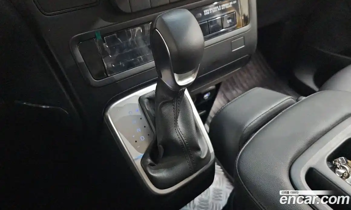 Hyundai Staria 2025 3.5 Автомат в Москве № 355082, фото 9