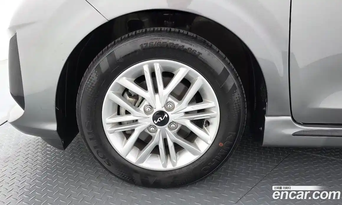 Kia Morning 2023 1.0 Автомат в Москве № 360412, фото 5