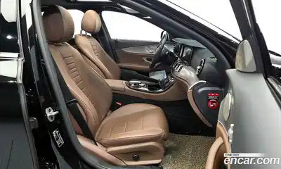 Mercedes-Benz E-Class 2020 2.0 Автомат в Москве № 372080, миниатюра 11