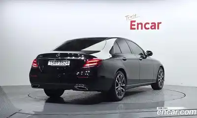 Mercedes-Benz E-Class 2020 2.0 Автомат в Москве № 372080, миниатюра 2