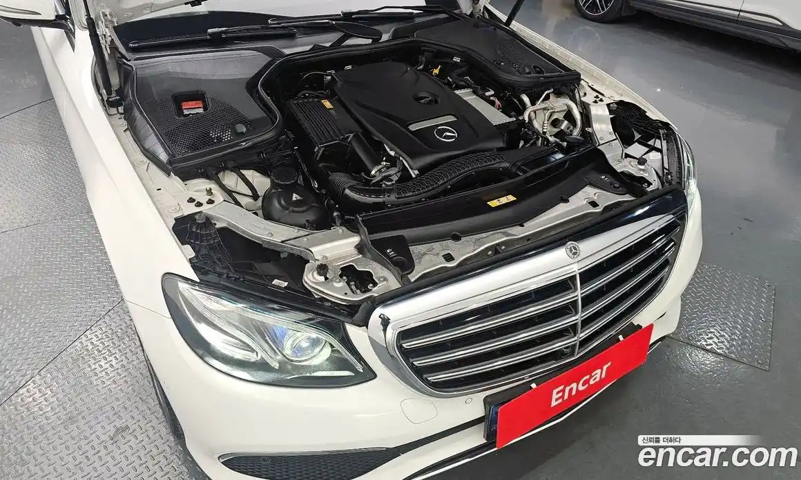 Mercedes-Benz E-Class 2017 2.0 Автомат в Москве № 372269, фото 6