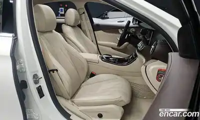 Mercedes-Benz E-Class 2017 2.0 Автомат в Москве № 372269, миниатюра 10