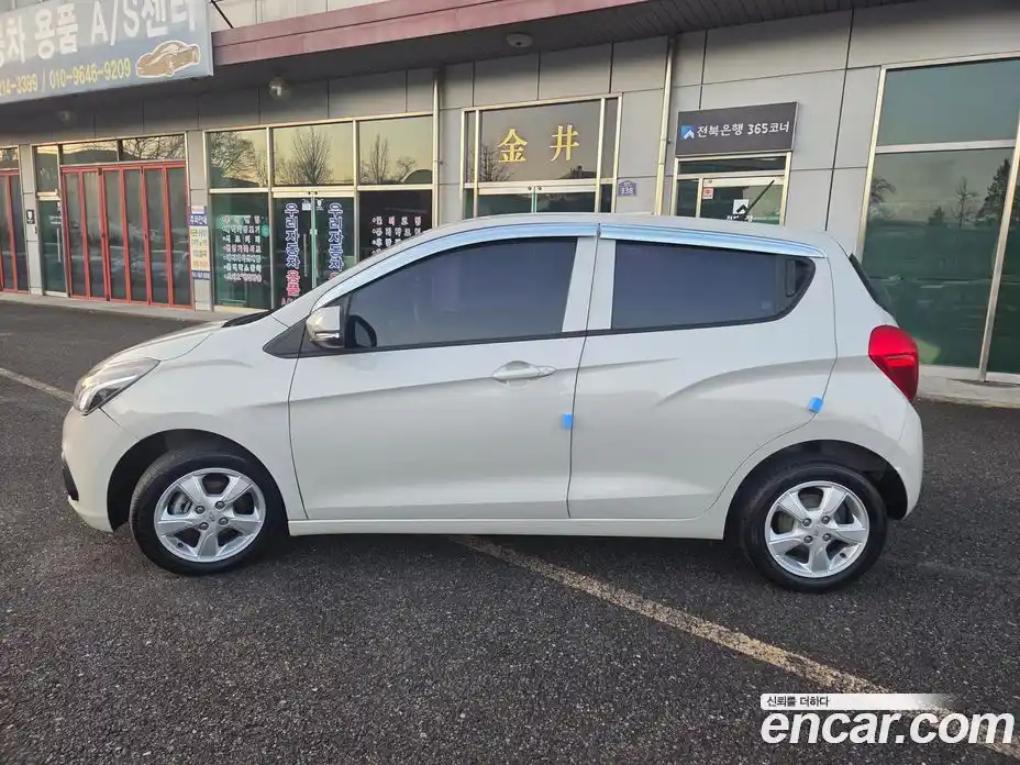 Chevrolet Spark 2017 1.0 Автомат в Москве № 37349, фото 4