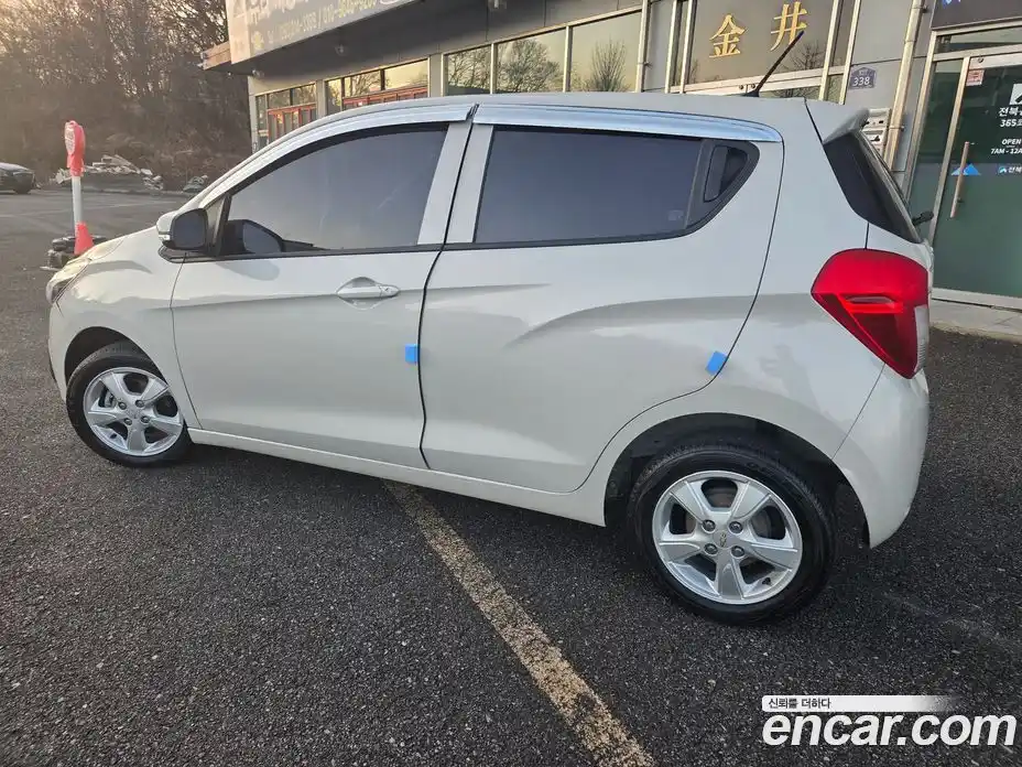 Chevrolet Spark 2017 1.0 Автомат в Москве № 37349, фото 6
