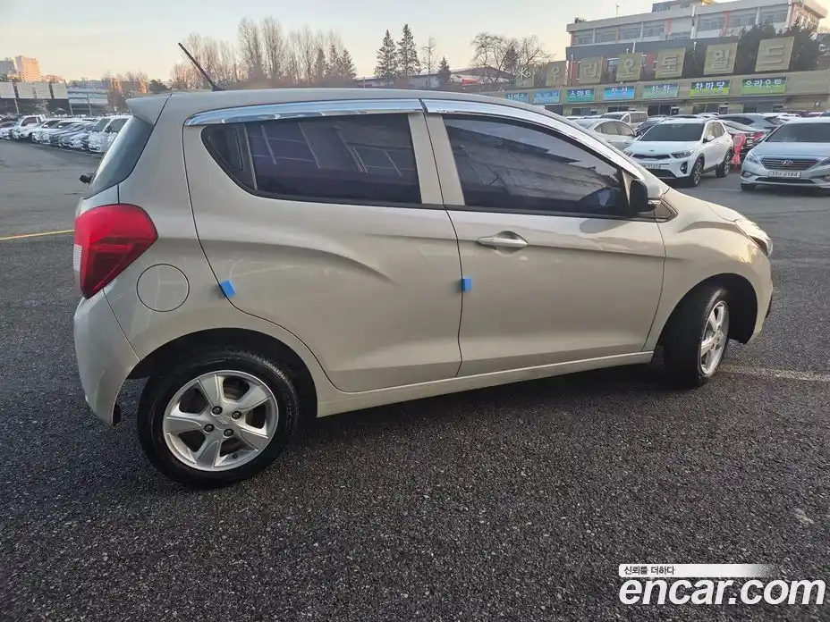 Chevrolet Spark 2017 1.0 Автомат в Москве № 37349, фото 7