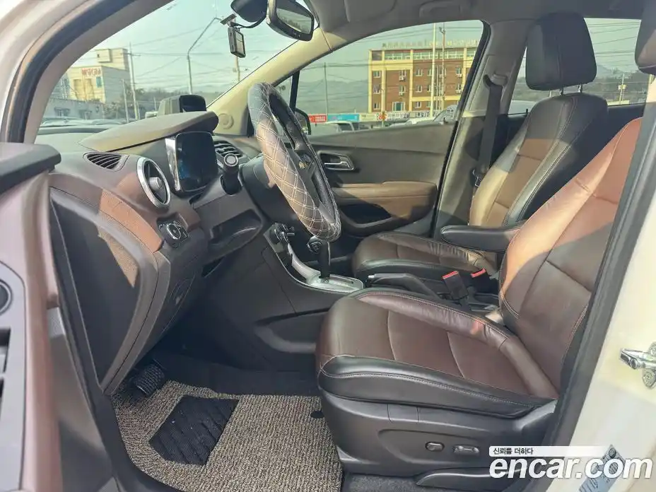 Chevrolet Trax 2015 1.4 Автомат в Москве № 37688, фото 15