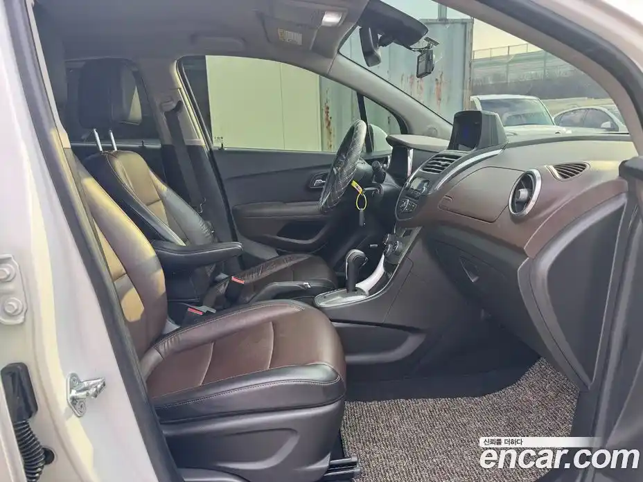 Chevrolet Trax 2015 1.4 Автомат в Москве № 37688, фото 16