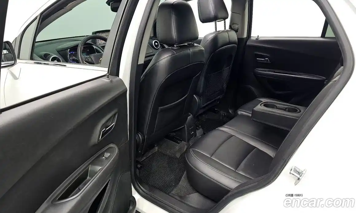 Chevrolet Trax 2015 1.4 Автомат в Москве № 389769, фото 11