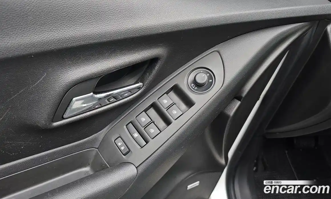 Chevrolet Trax 2015 1.4 Автомат в Москве № 389769, фото 14