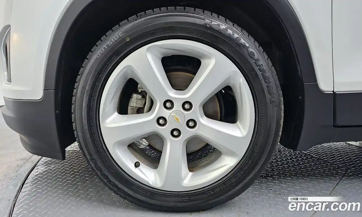 Chevrolet Trax 2015 1.4 Автомат в Москве № 389769, фото 5