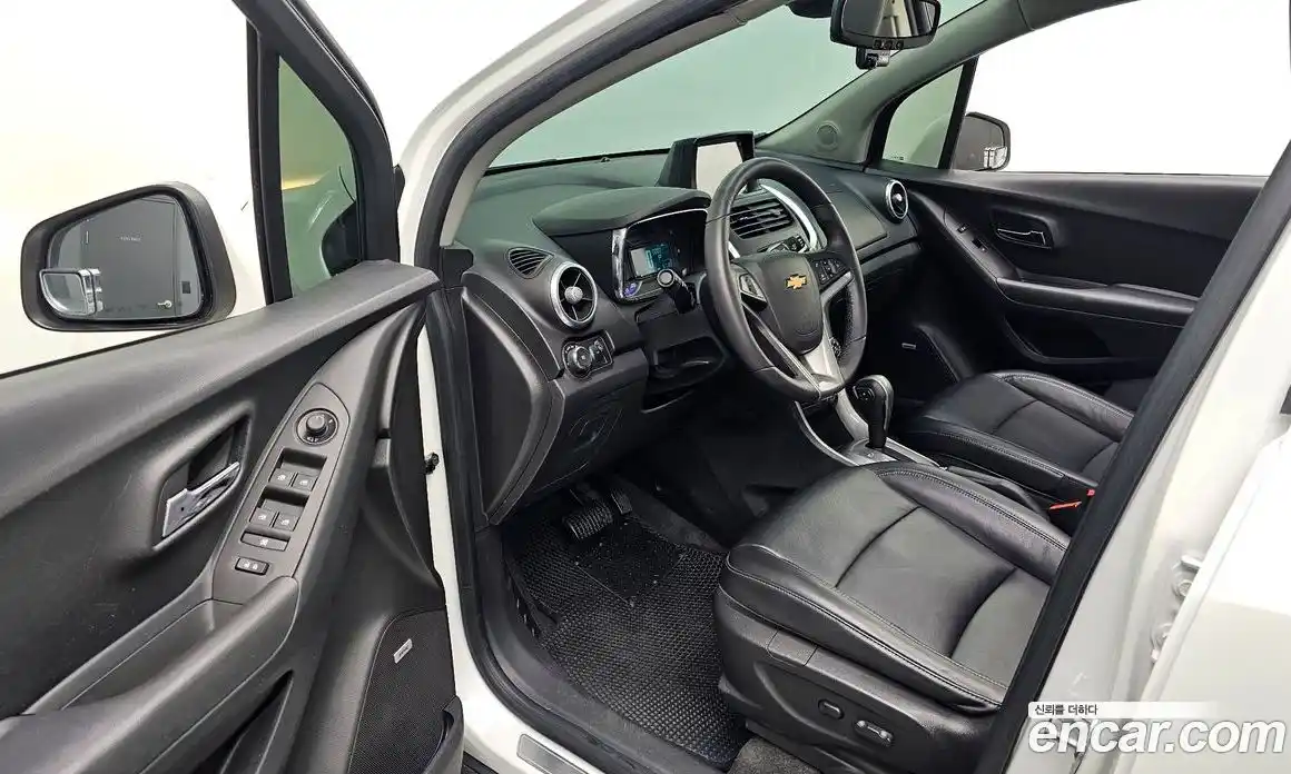 Chevrolet Trax 2015 1.4 Автомат в Москве № 389769, фото 10