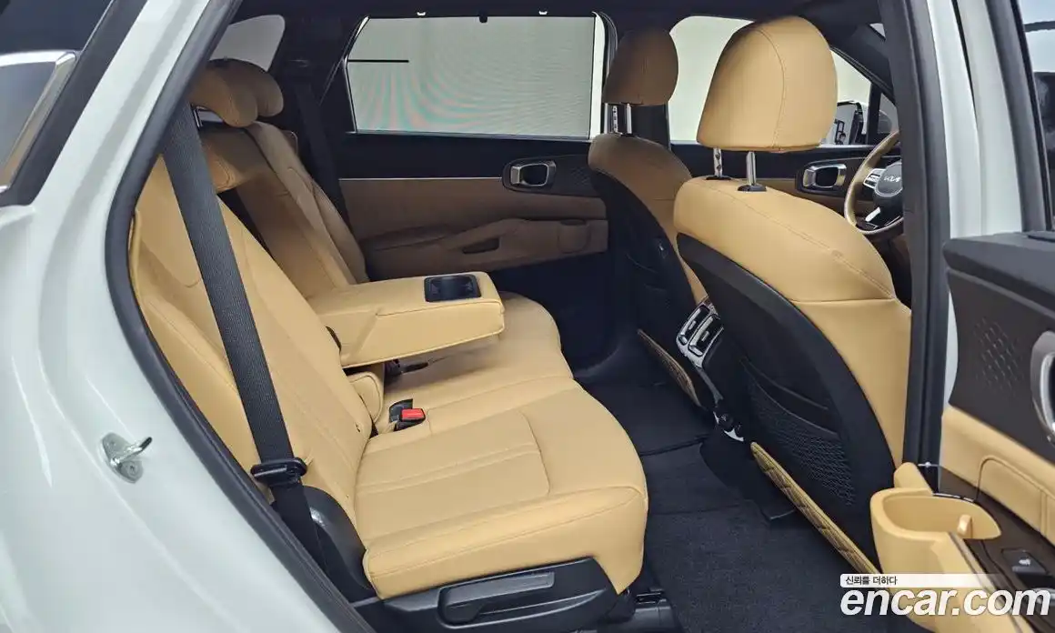 Kia Sorento 2023 1.6 Автомат в Москве № 401246, фото 12