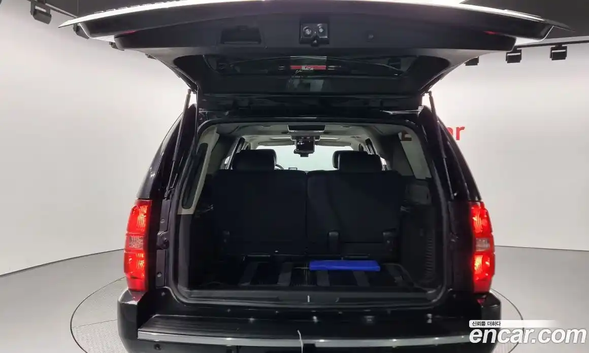 Chevrolet Surburban 2010 5.3 Автомат в Москве № 404180, фото 20