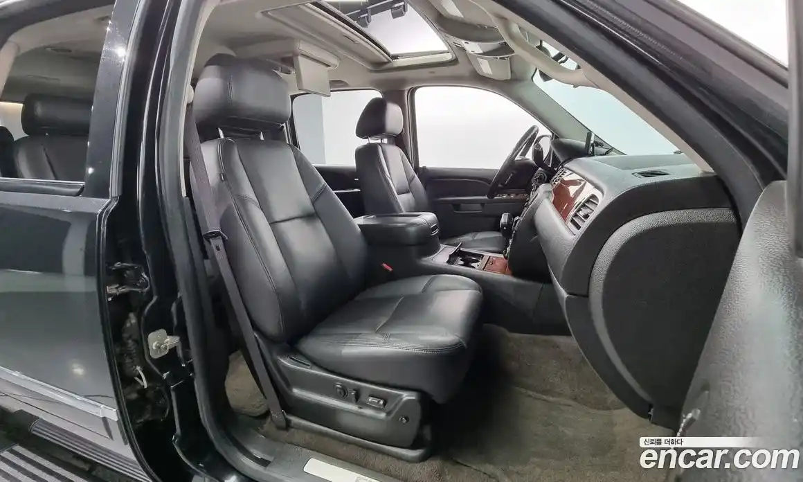 Chevrolet Surburban 2010 5.3 Автомат в Москве № 404180, фото 10