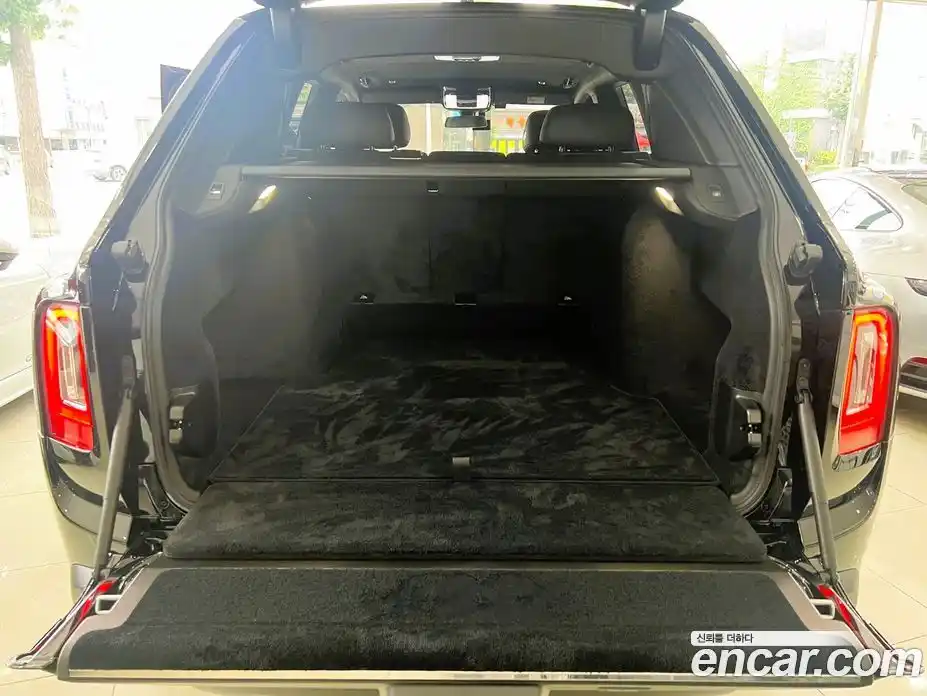 Rolls-Royce Cullinan 2023 6.7 Автомат в Москве № 406906, фото 19
