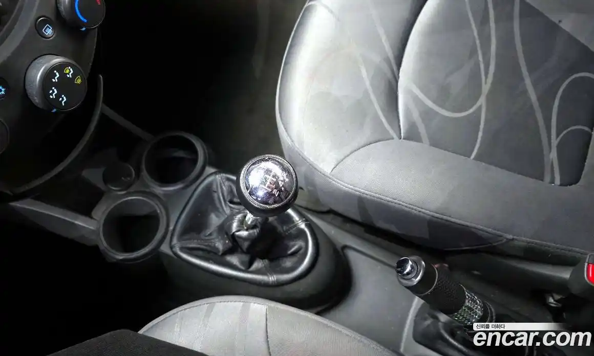 Chevrolet Spark 2012 1.0 Механическая в Москве № 41824, фото 18