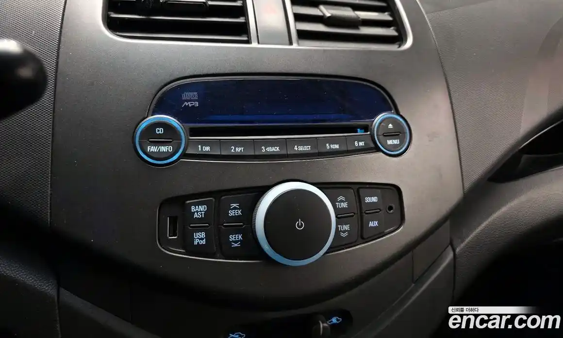 Chevrolet Spark 2012 1.0 Механическая в Москве № 41824, фото 20