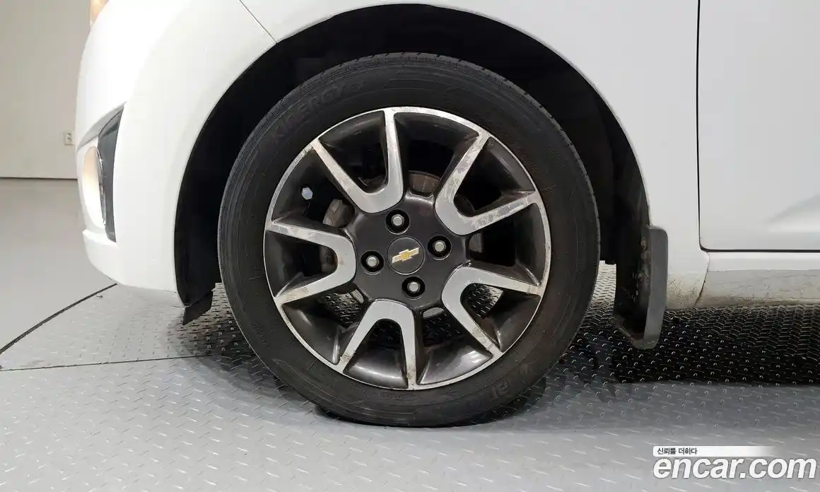 Chevrolet Spark 2012 1.0 Механическая в Москве № 41824, фото 5