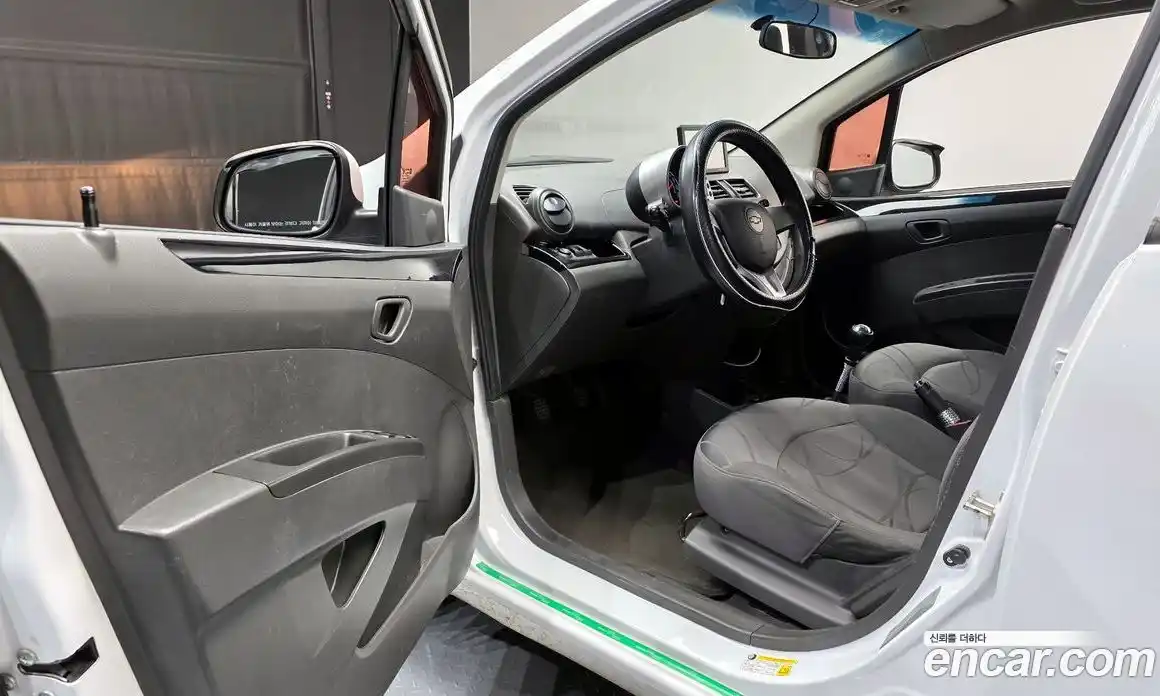 Chevrolet Spark 2012 1.0 Механическая в Москве № 41824, фото 7