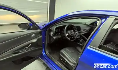 Hyundai Avante 2021 1.6 Автомат в Москве № 43879, миниатюра 3