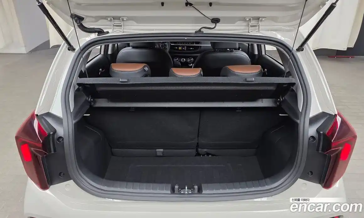 Kia Morning 2024 1.0 Автомат в Москве № 51673, фото 9