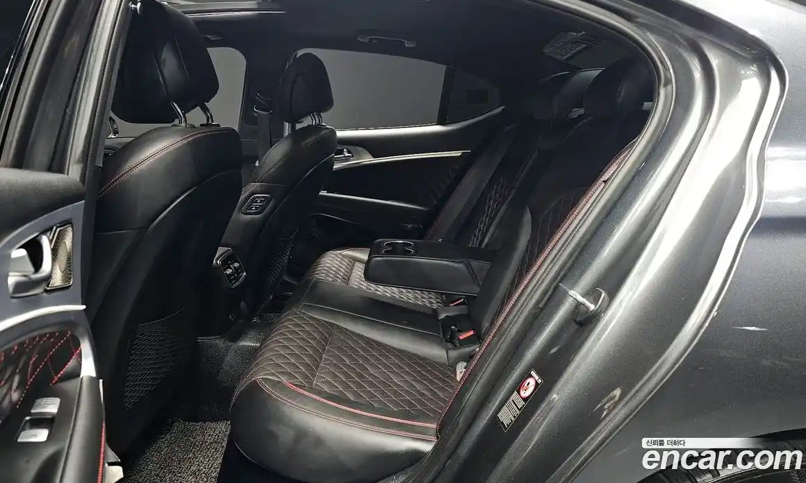 Genesis G70 2019 3.3 Автомат в Москве № 58804, фото 14