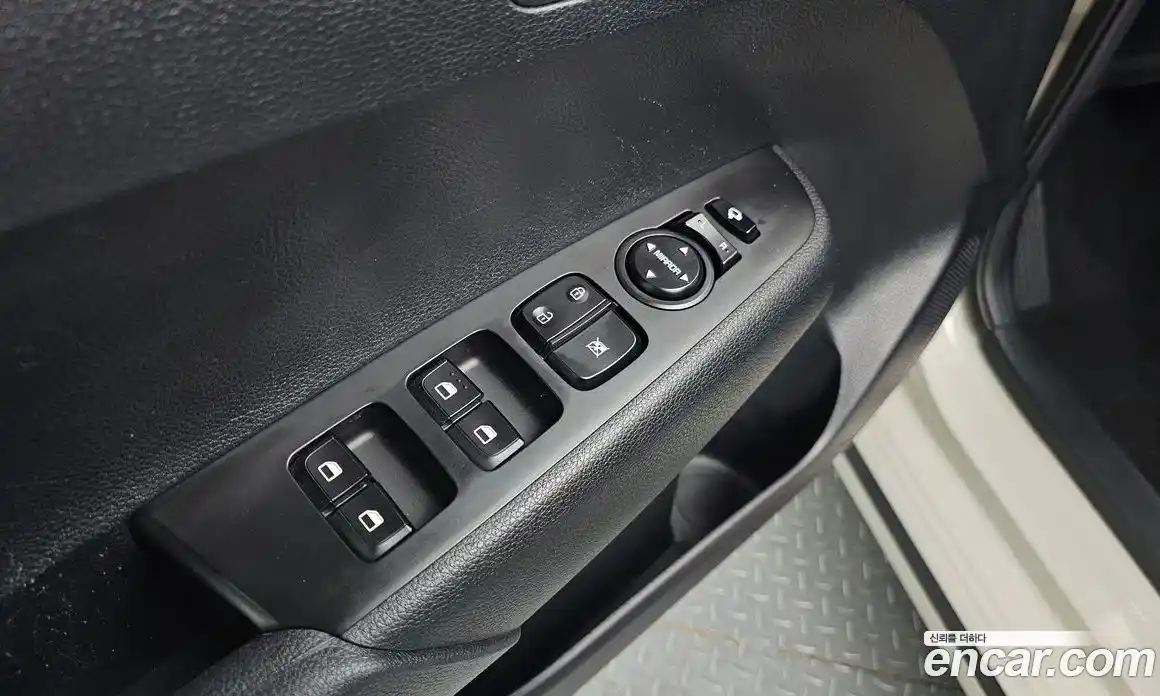 Kia Morning 2023 1.0 Автомат в Москве № 84161, фото 16