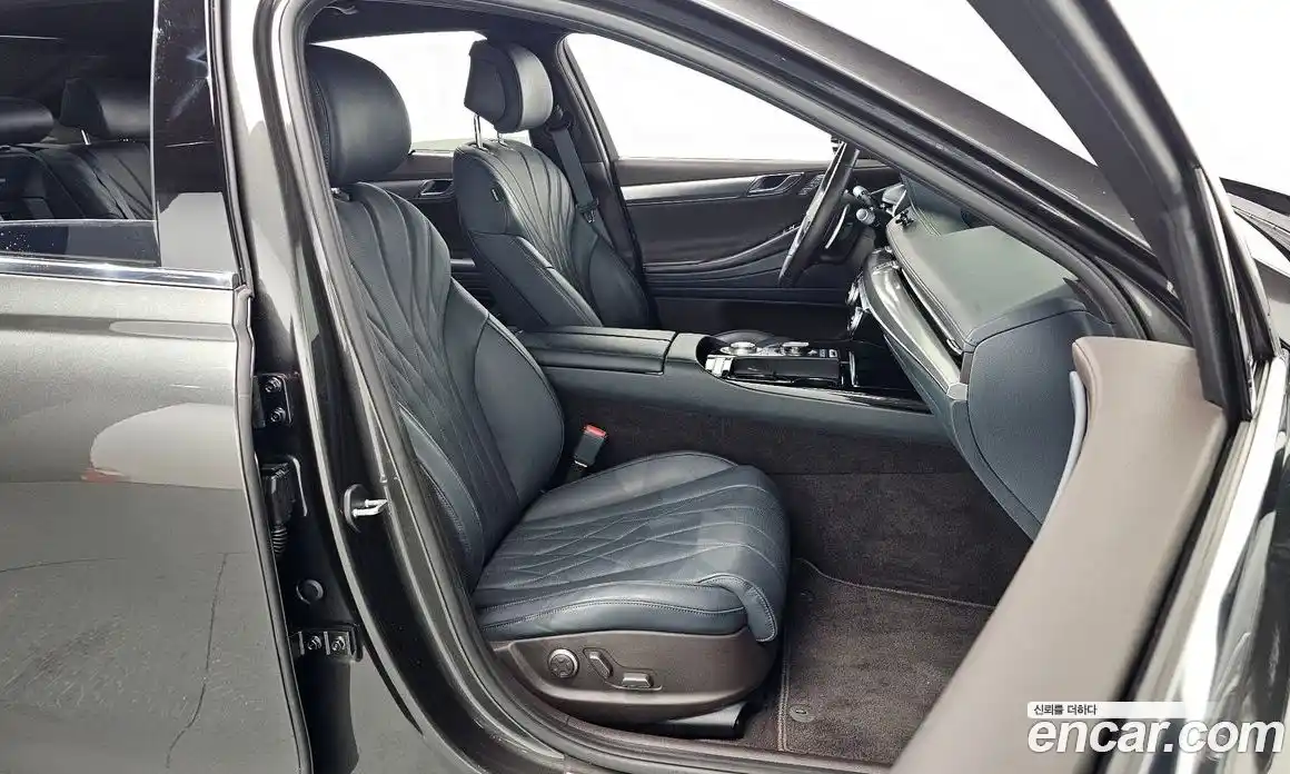 Genesis G80 2023 2.5 Автомат в Москве № 84367, фото 16