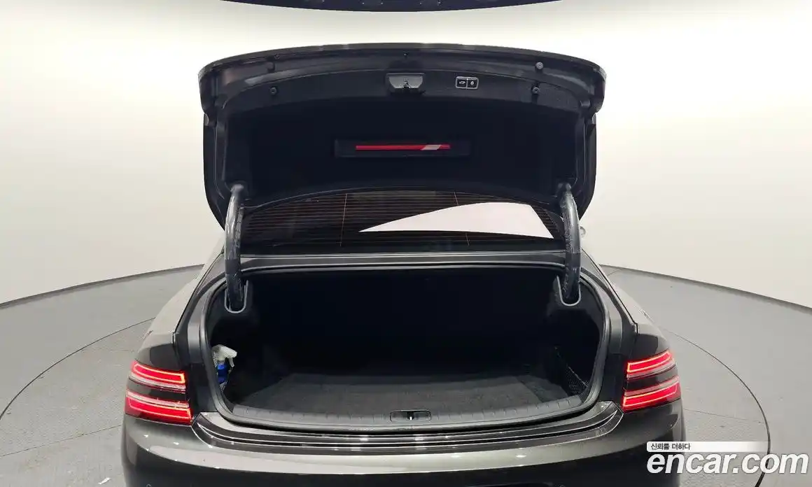 Genesis G80 2023 2.5 Автомат в Москве № 84367, фото 17