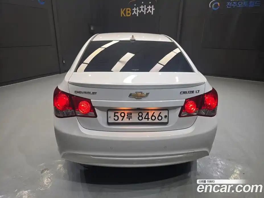 Chevrolet Cruze 2013 1.8 Автомат в Москве № 98937, фото 5