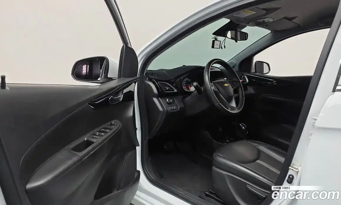 Chevrolet Spark 2020 1.0 Автомат в Москве № 99888, фото 3