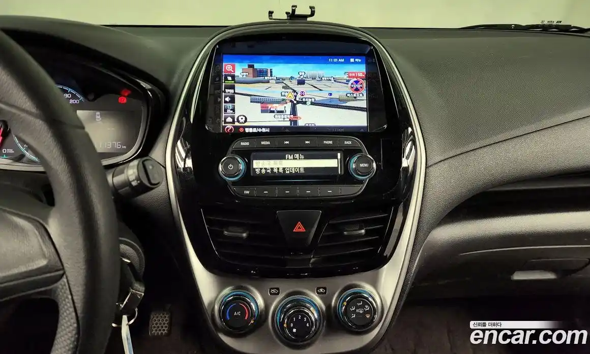 Chevrolet Spark 2016 1.0 Механическая в Москве № 104019, фото 12