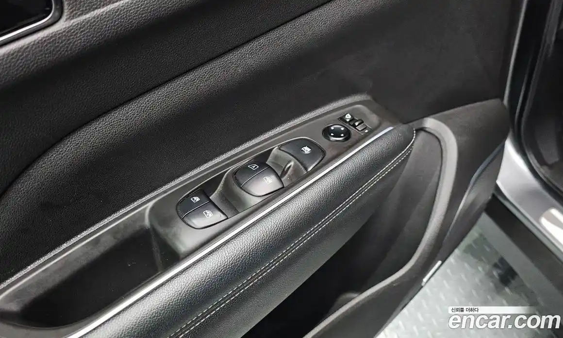 Renault QM6 2017 2.0 Автомат в Москве № 106784, фото 19