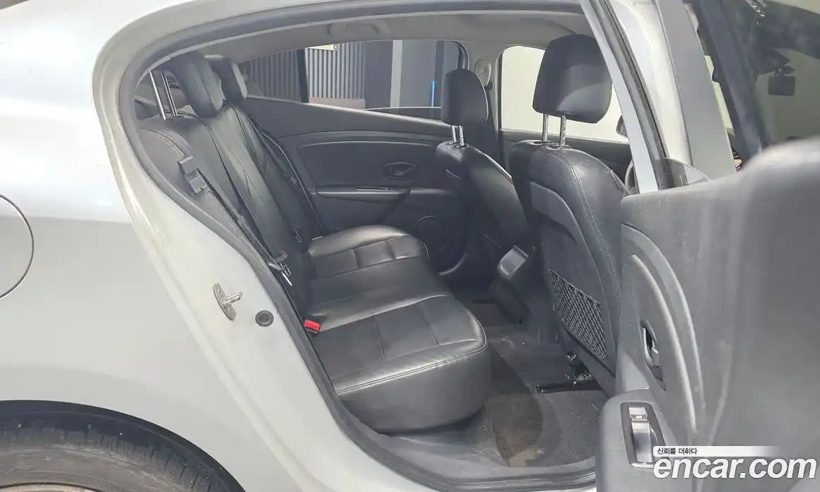 Renault SM3 2019 1.6 Автомат в Москве № 107194, фото 13