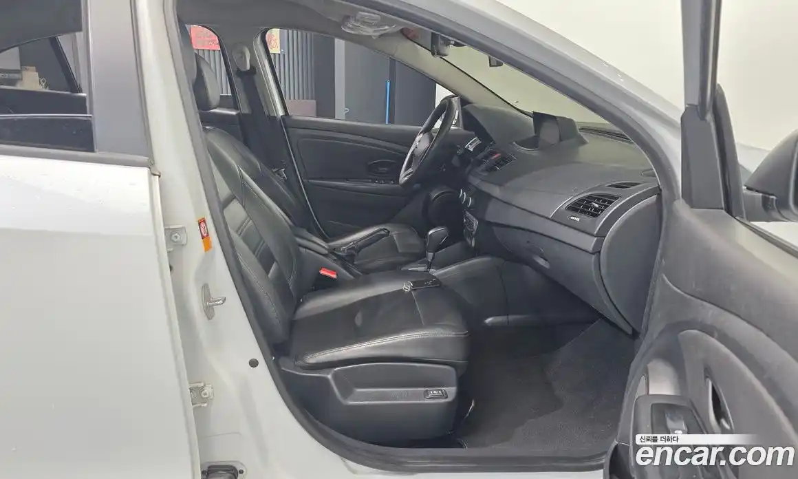 Renault SM3 2019 1.6 Автомат в Москве № 107194, фото 8