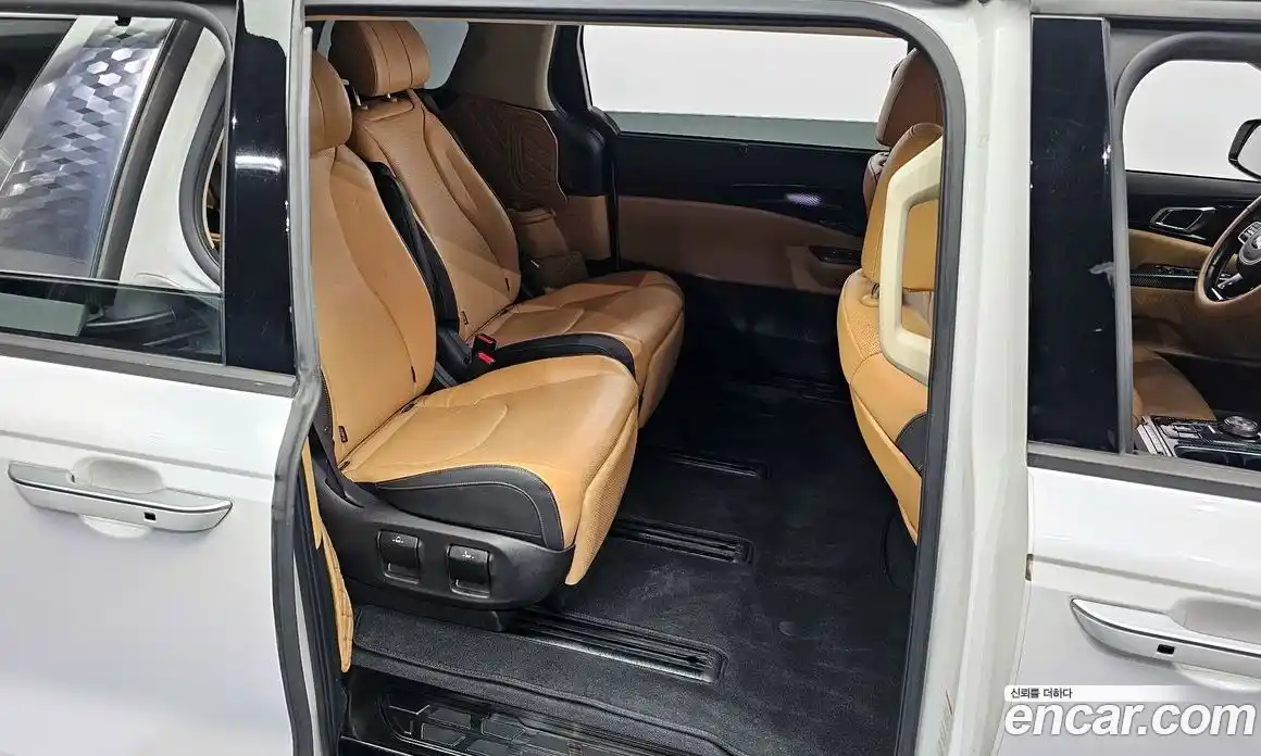 Kia Canival 2021 2.2 Автомат в Москве № 10943, фото 7