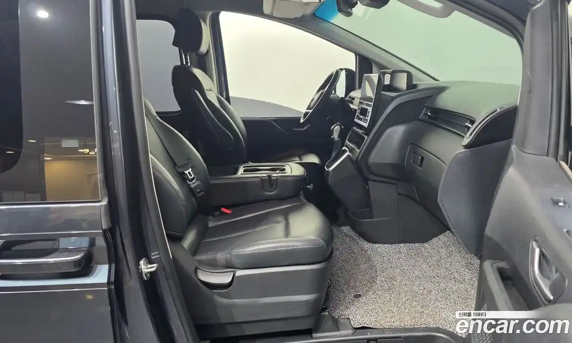 Hyundai Staria 2023 2.2 Автомат в Москве № 109863, фото 19