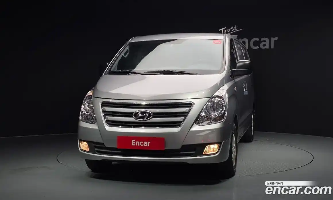 Hyundai Starex 2017 2.5 Автомат в Москве № 111052, фото 15