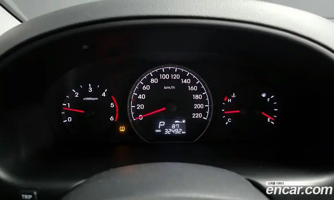 Hyundai Starex 2017 2.5 Автомат в Москве № 111052, фото 16